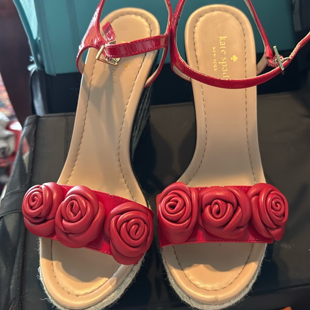 Kate spade red rose heels Derby Day!